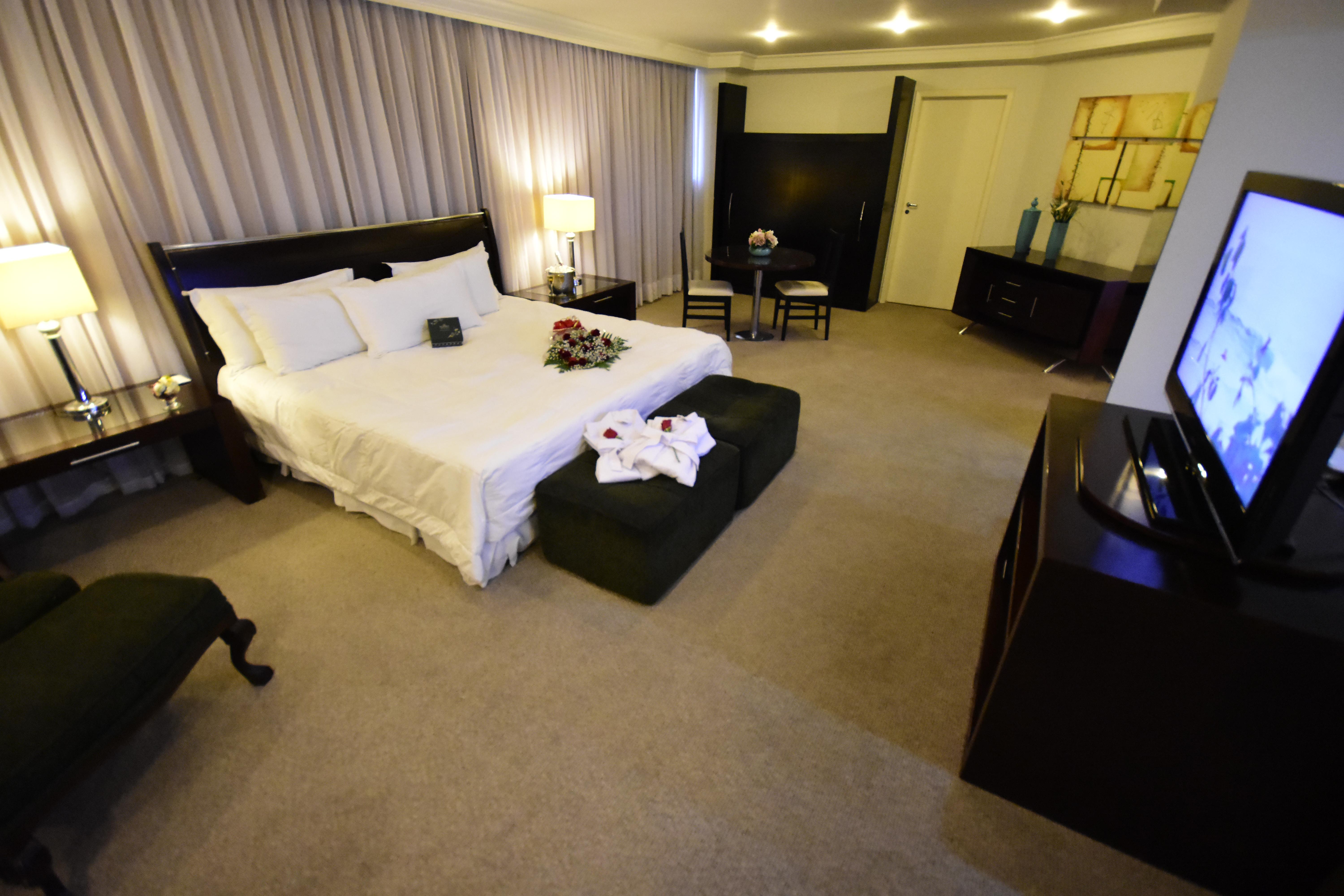 Bourbon Cascavel Hotel Buitenkant foto